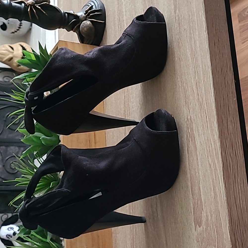 Steve Madden Faux Suede Platform Heels